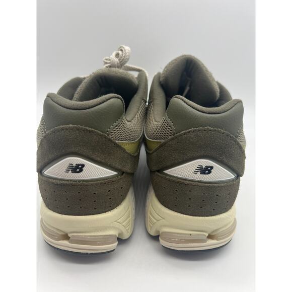New Balance 2002R Olive/Khaki M2002RZD Men's Sneakers Size 11 - Picture 9 of 12